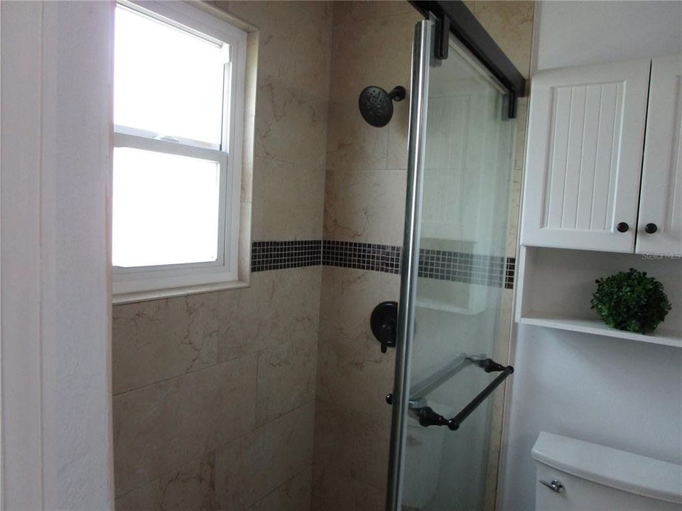 For Sale: $309,900 (3 beds, 2 baths, 1708 Square Feet)