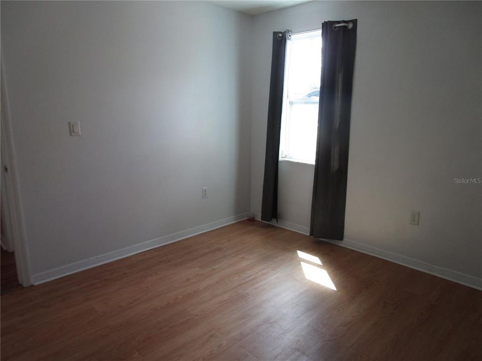 For Sale: $309,900 (3 beds, 2 baths, 1708 Square Feet)