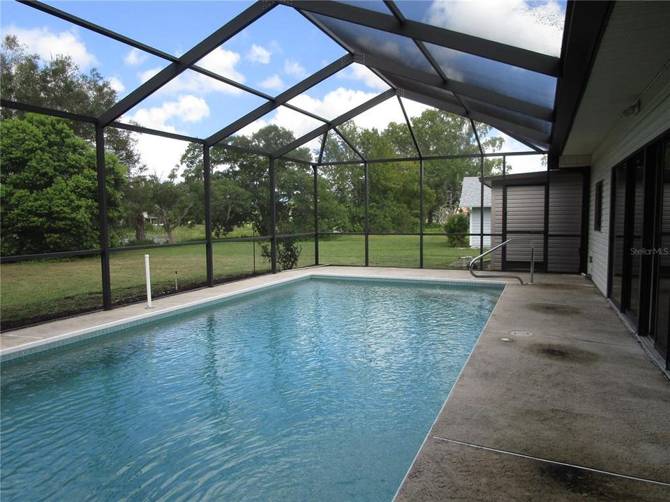 For Sale: $309,900 (3 beds, 2 baths, 1708 Square Feet)