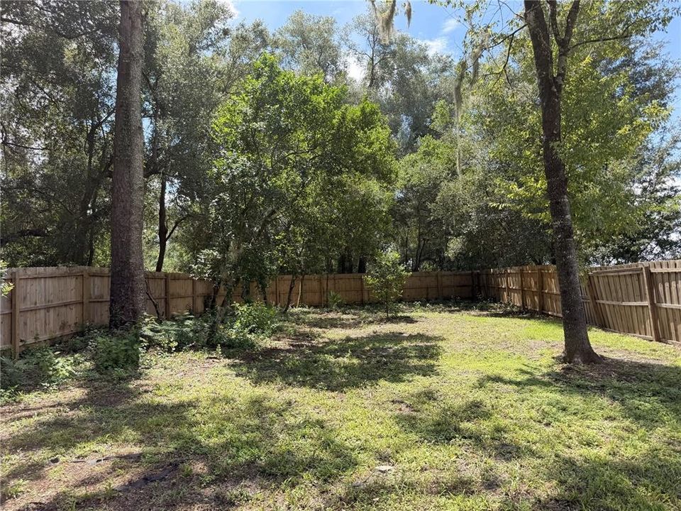 For Sale: $268,900 (3 beds, 2 baths, 1075 Square Feet)