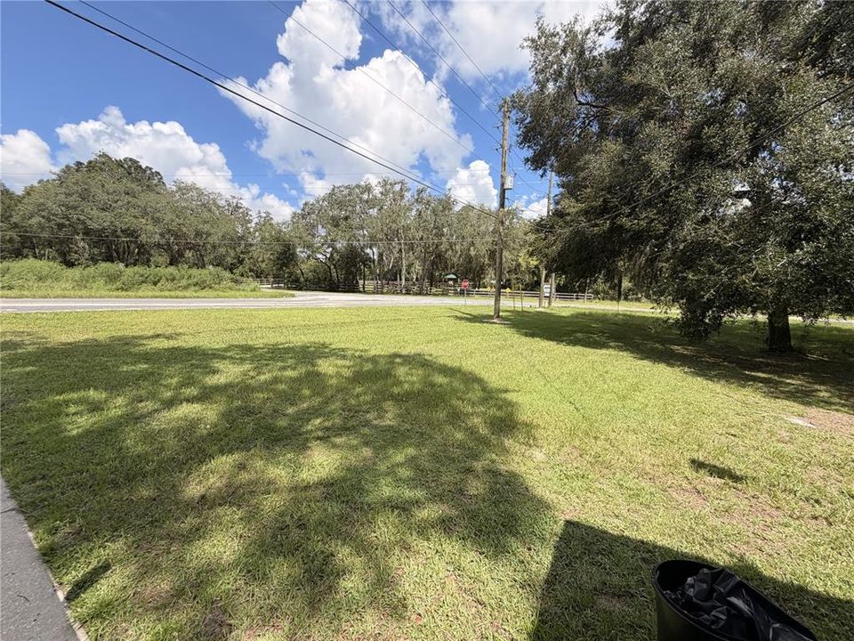 For Sale: $268,900 (3 beds, 2 baths, 1075 Square Feet)