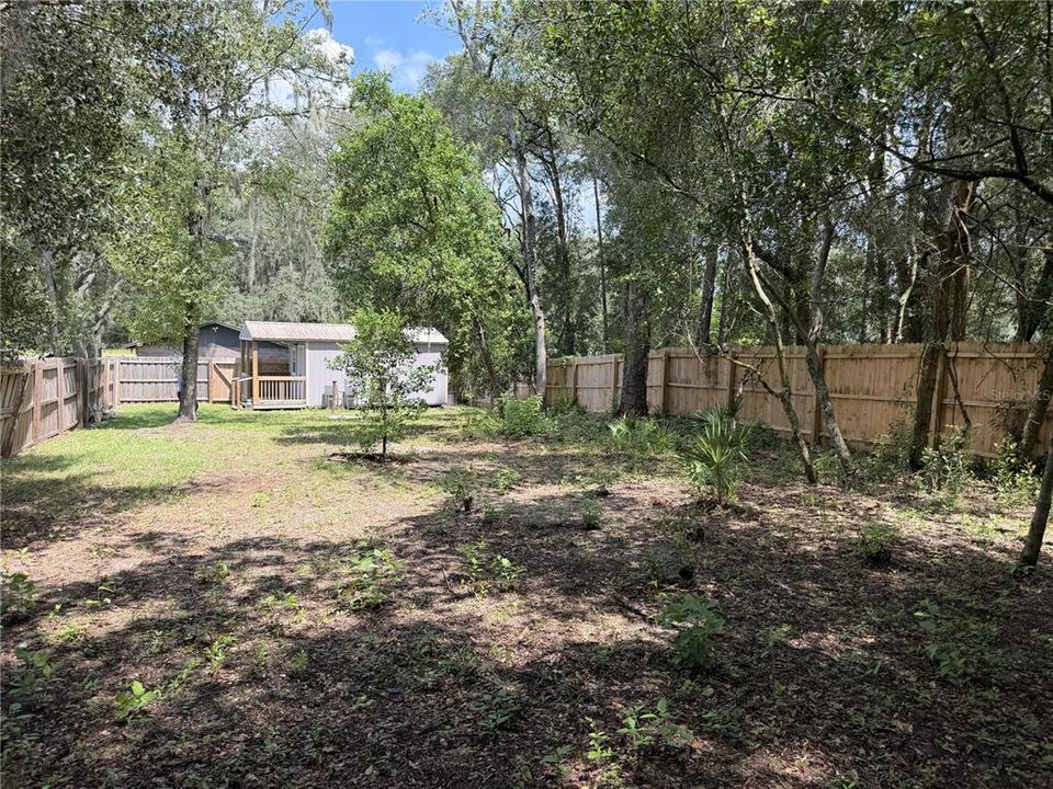 For Sale: $268,900 (3 beds, 2 baths, 1075 Square Feet)