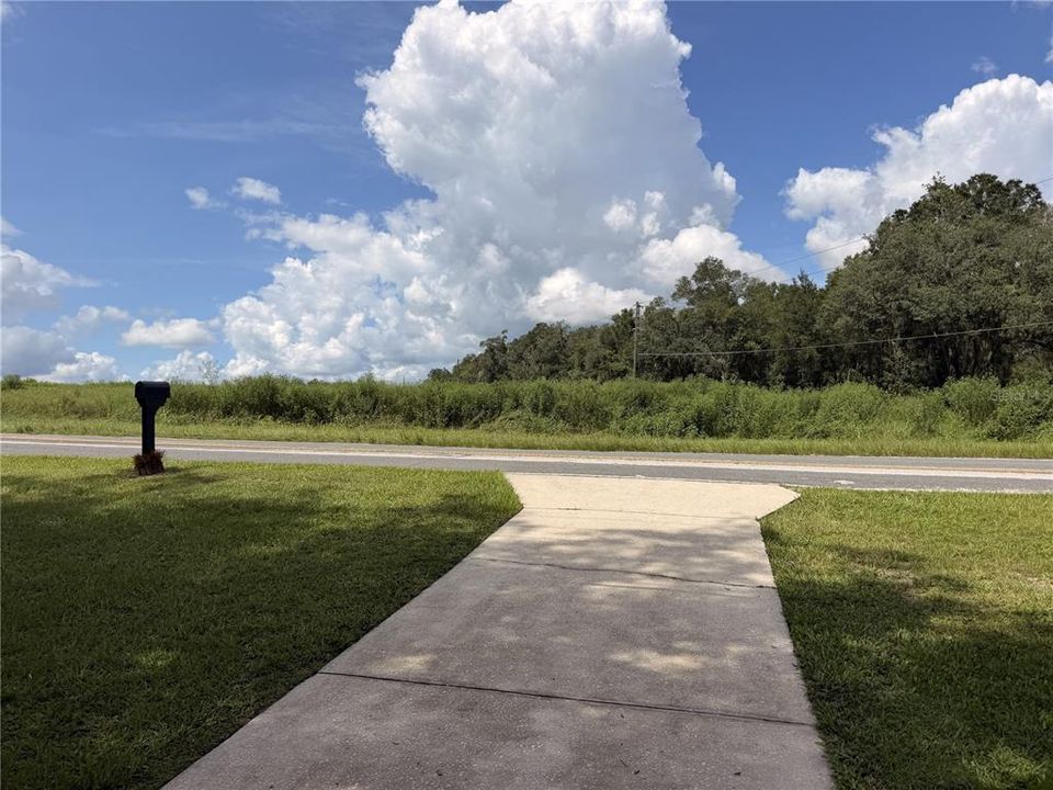 For Sale: $268,900 (3 beds, 2 baths, 1075 Square Feet)