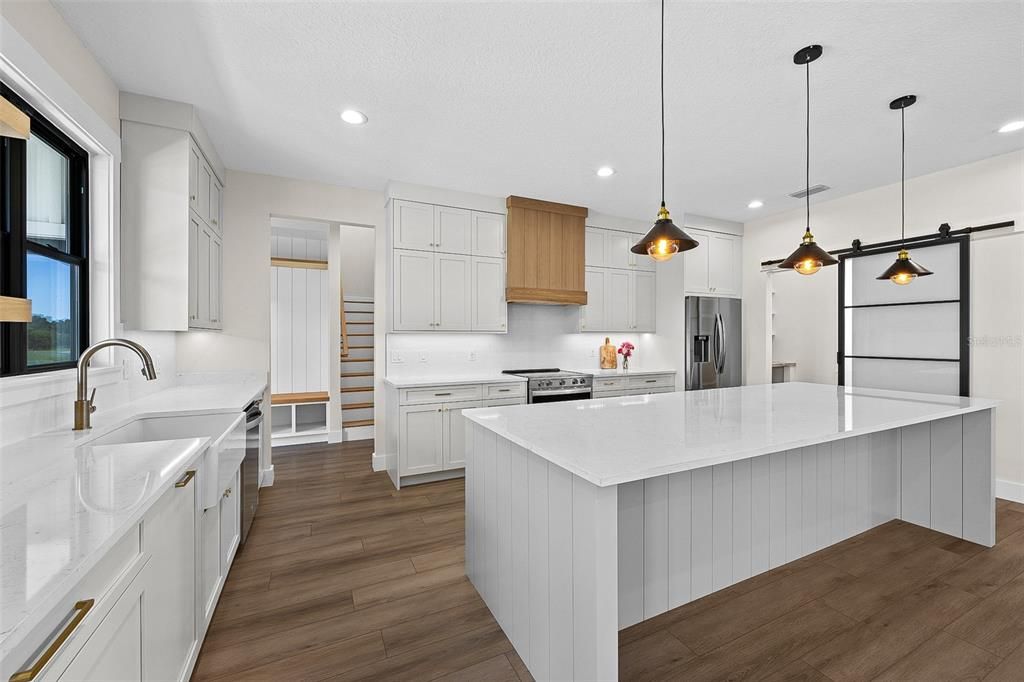 For Sale: $899,000 (4 beds, 4 baths, 2895 Square Feet)