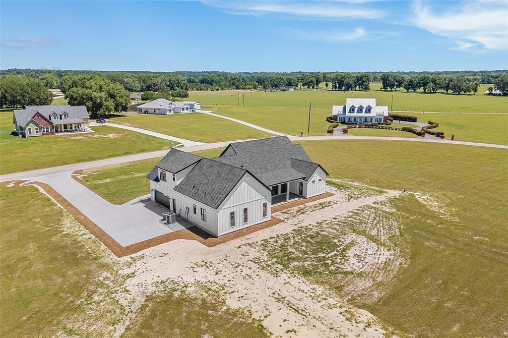 For Sale: $899,000 (4 beds, 4 baths, 2895 Square Feet)