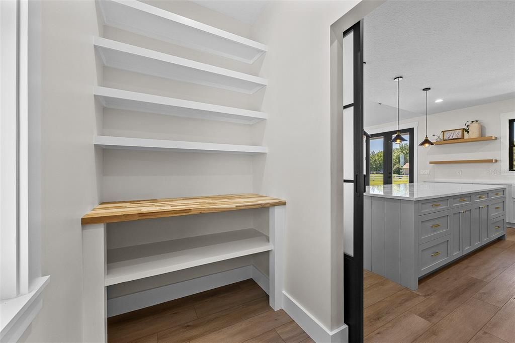 For Sale: $899,000 (4 beds, 4 baths, 2895 Square Feet)