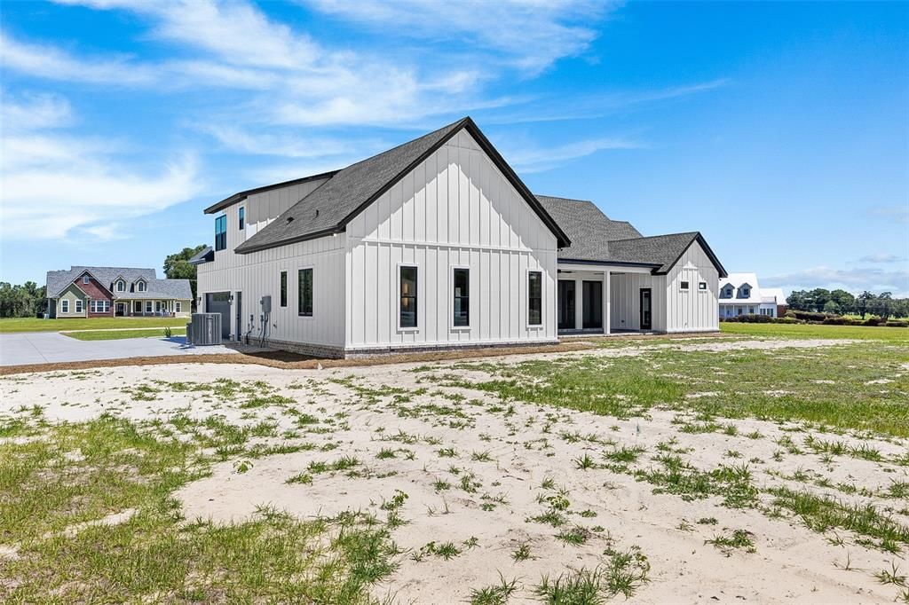 For Sale: $899,000 (4 beds, 4 baths, 2895 Square Feet)