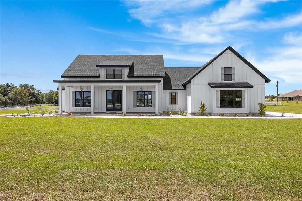 For Sale: $899,000 (4 beds, 4 baths, 2895 Square Feet)