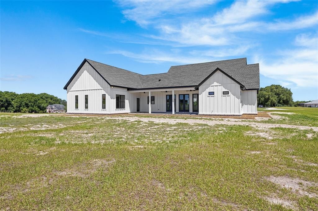 For Sale: $899,000 (4 beds, 4 baths, 2895 Square Feet)