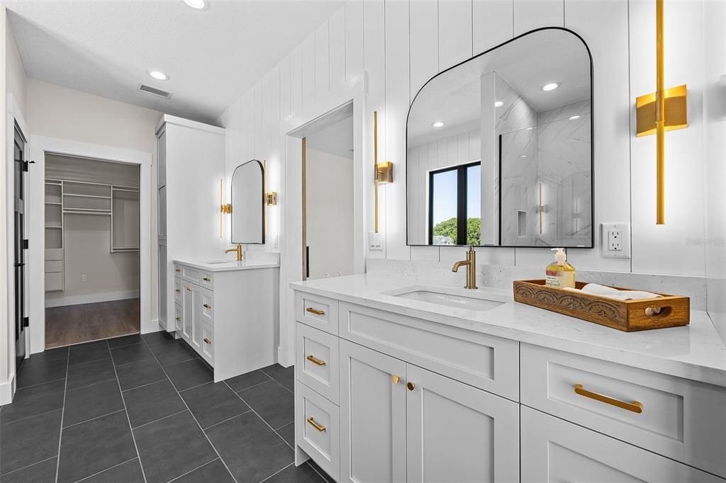 For Sale: $899,000 (4 beds, 4 baths, 2895 Square Feet)