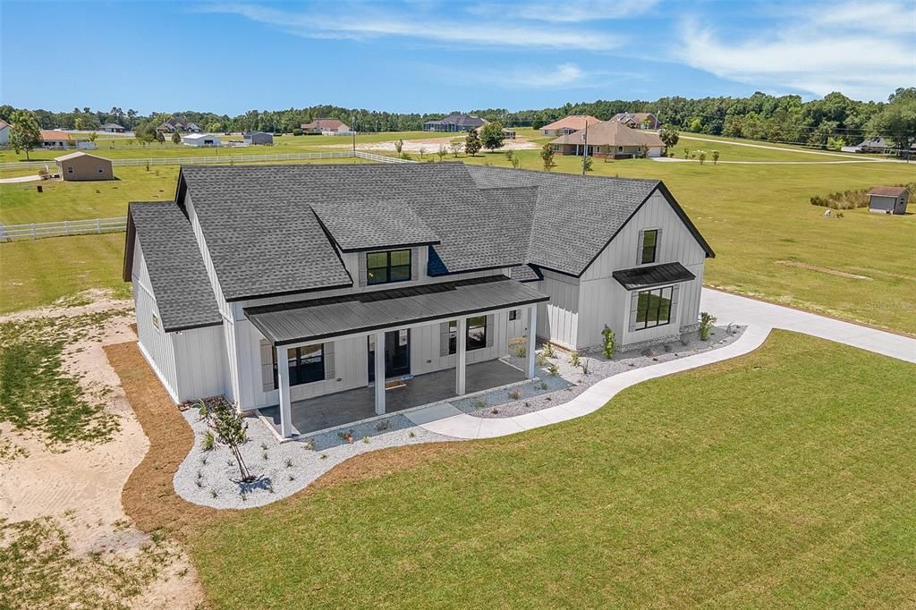 For Sale: $899,000 (4 beds, 4 baths, 2895 Square Feet)