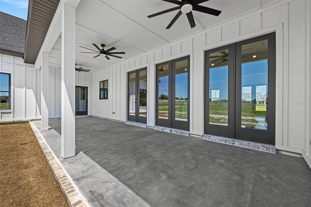 For Sale: $899,000 (4 beds, 4 baths, 2895 Square Feet)