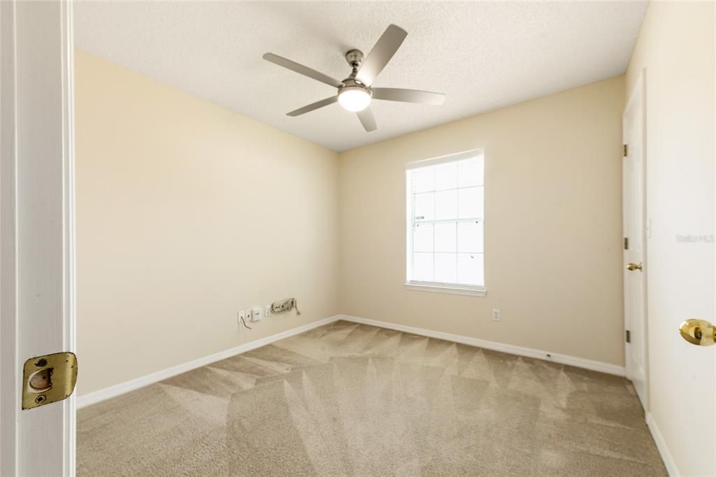 For Sale: $465,000 (4 beds, 2 baths, 2558 Square Feet)