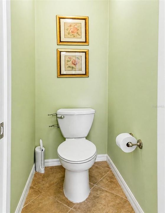 For Sale: $465,000 (4 beds, 2 baths, 2558 Square Feet)