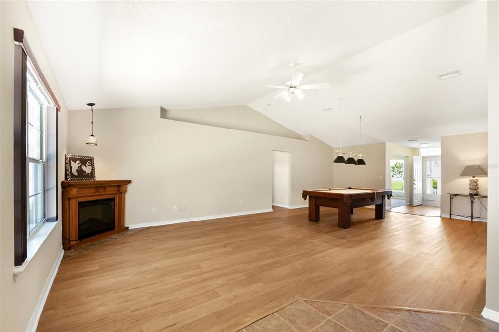 For Sale: $465,000 (4 beds, 2 baths, 2558 Square Feet)