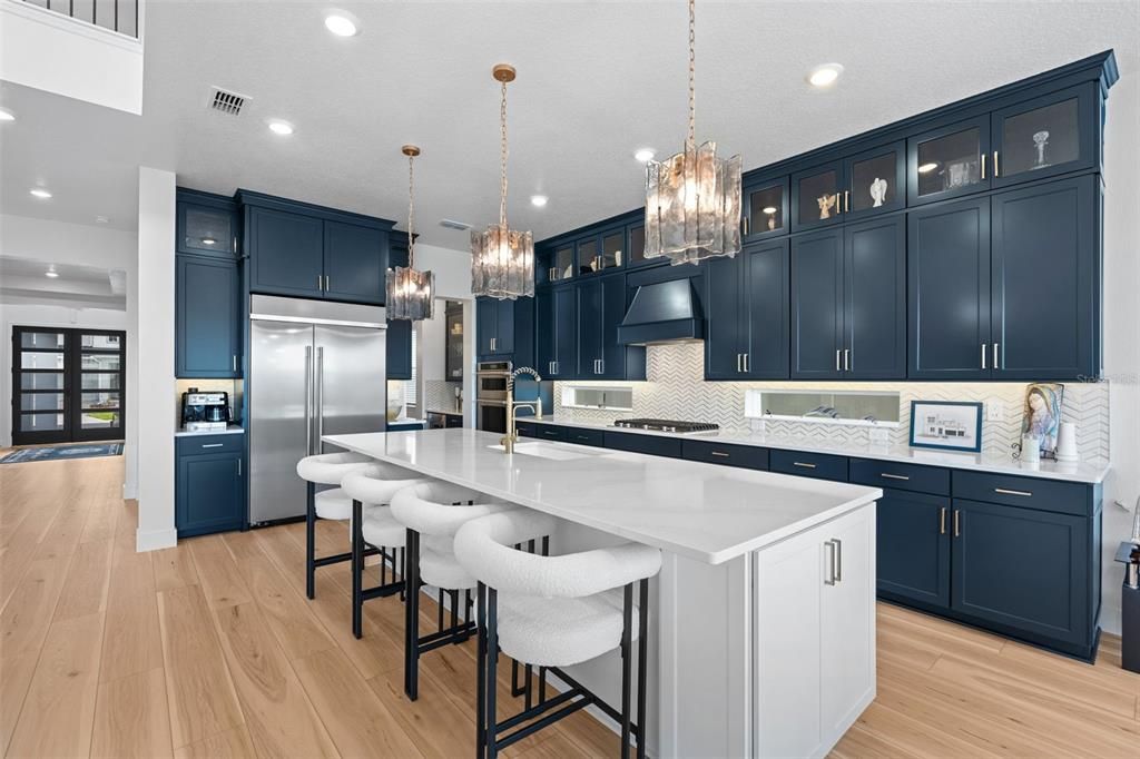 En Venta: $1,325,000 (5 camas, 5 baños, 4441 Pies cuadrados)