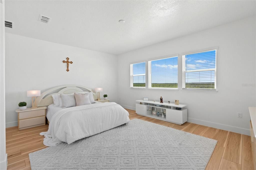 En Venta: $1,325,000 (5 camas, 5 baños, 4441 Pies cuadrados)