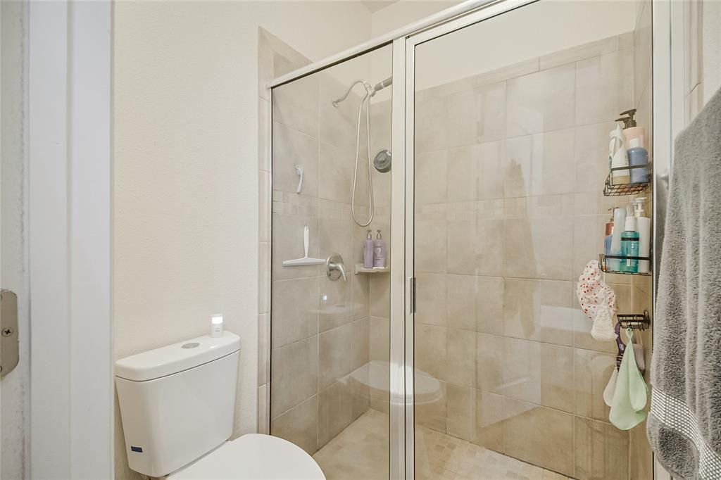 For Sale: $320,000 (3 beds, 2 baths, 1634 Square Feet)