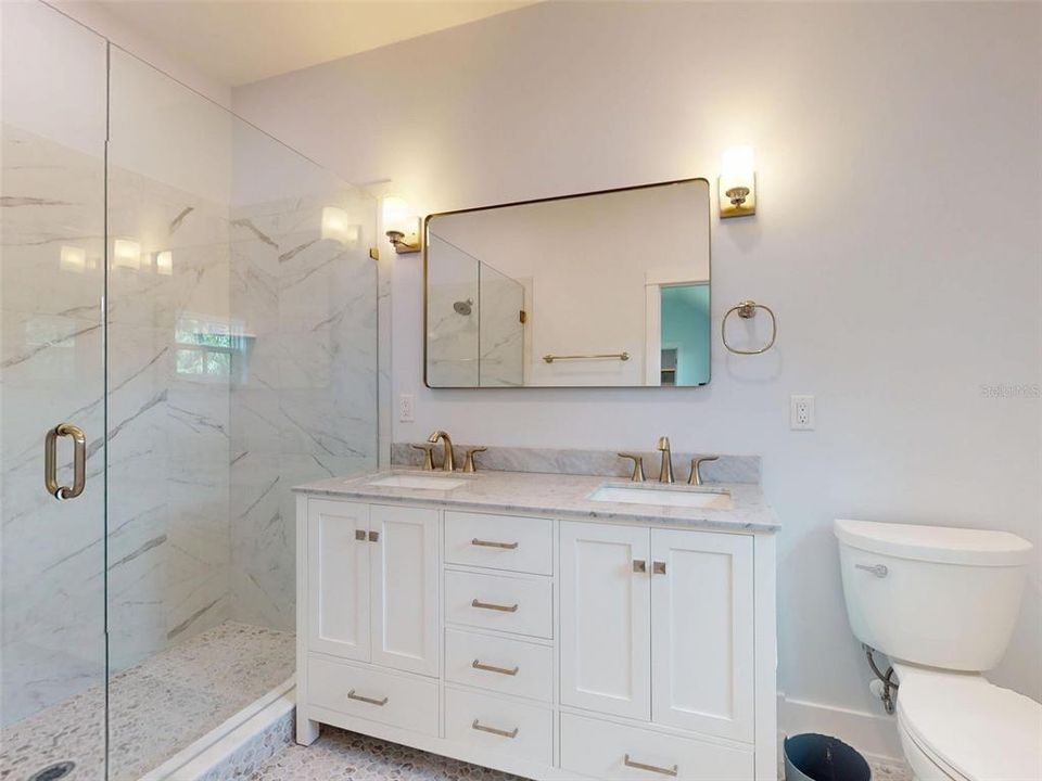 For Sale: $549,000 (2 beds, 2 baths, 1236 Square Feet)