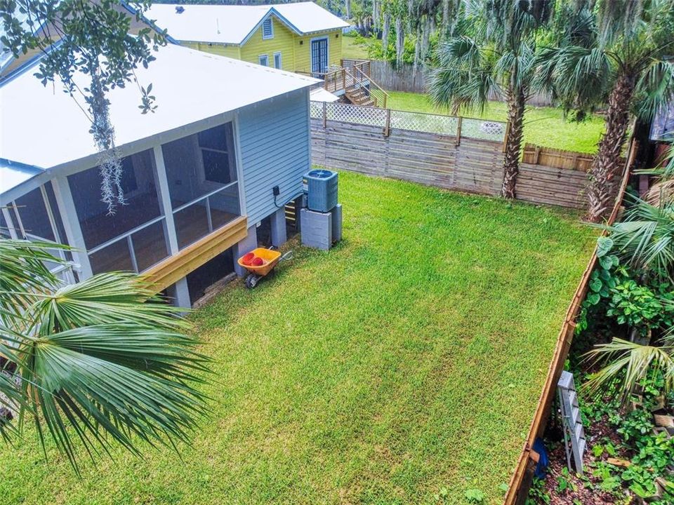 For Sale: $549,000 (2 beds, 2 baths, 1236 Square Feet)