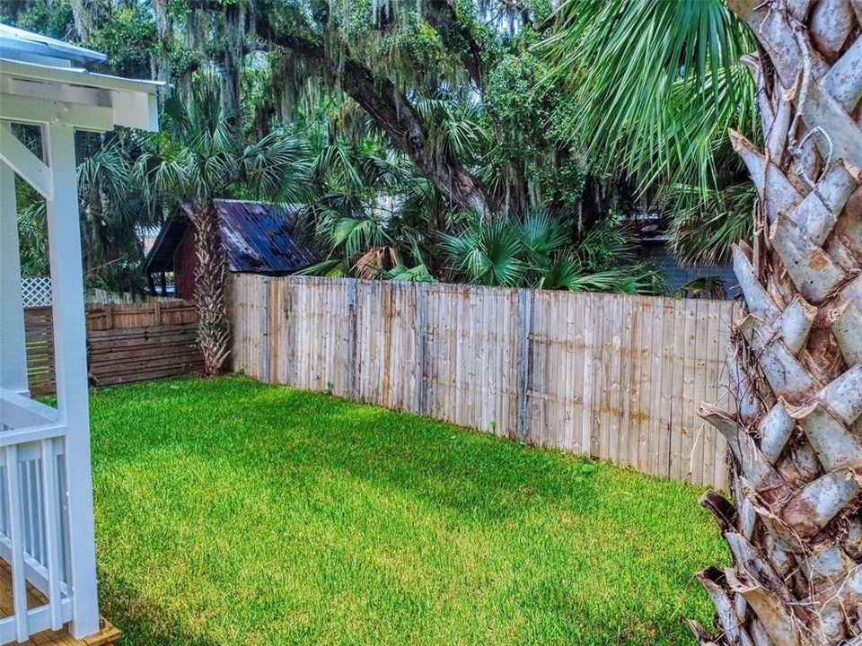 For Sale: $549,000 (2 beds, 2 baths, 1236 Square Feet)