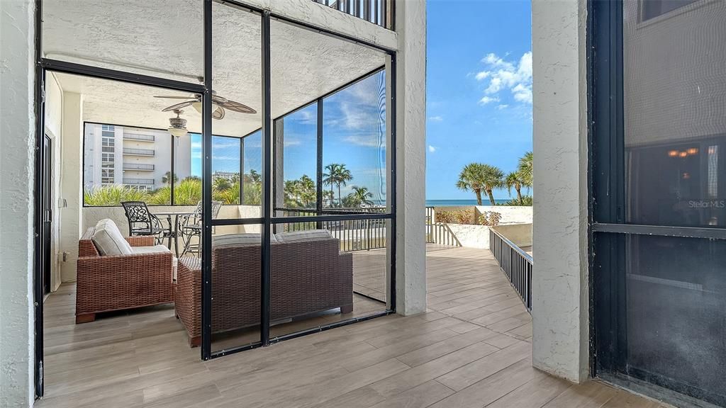 For Sale: $1,295,000 (2 beds, 2 baths, 1576 Square Feet)