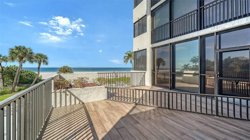 For Sale: $1,295,000 (2 beds, 2 baths, 1576 Square Feet)