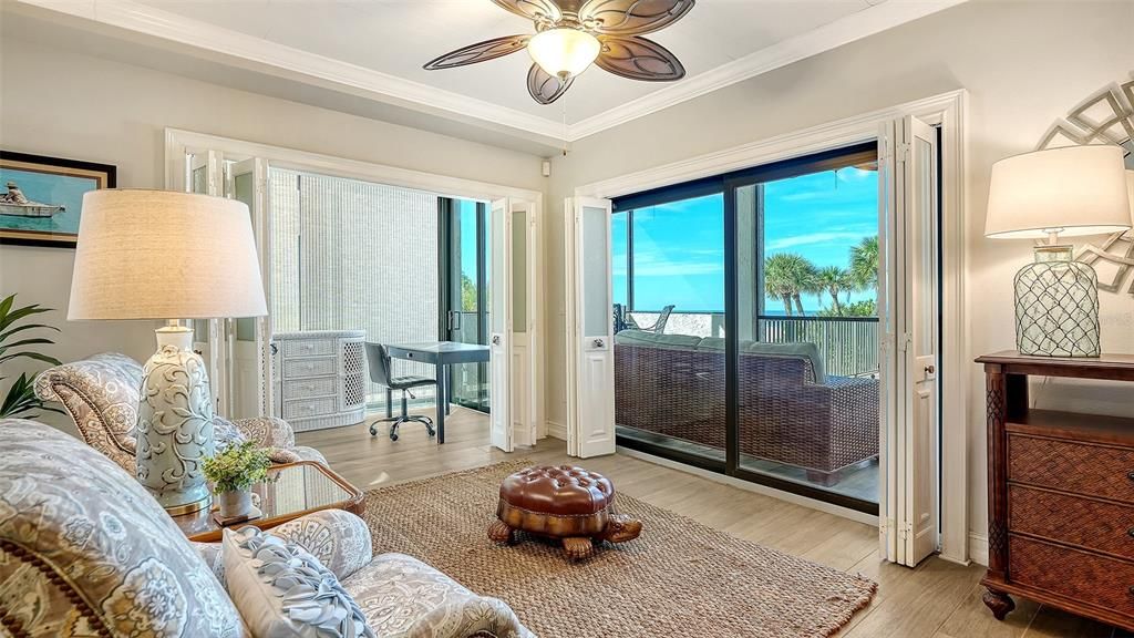 For Sale: $1,295,000 (2 beds, 2 baths, 1576 Square Feet)