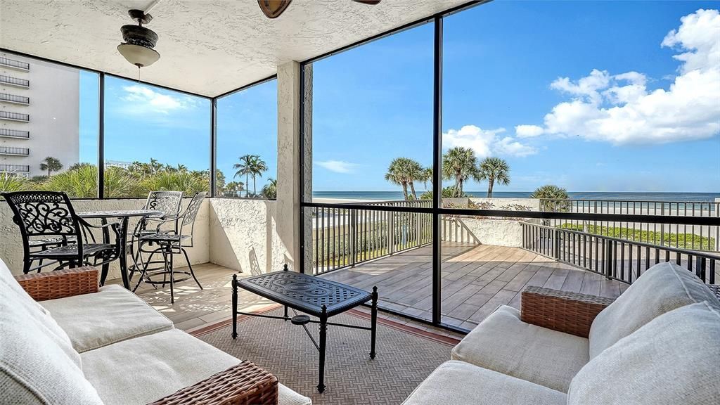For Sale: $1,295,000 (2 beds, 2 baths, 1576 Square Feet)