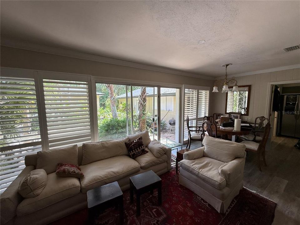 En Venta: $995,000 (4 camas, 3 baños, 3092 Pies cuadrados)