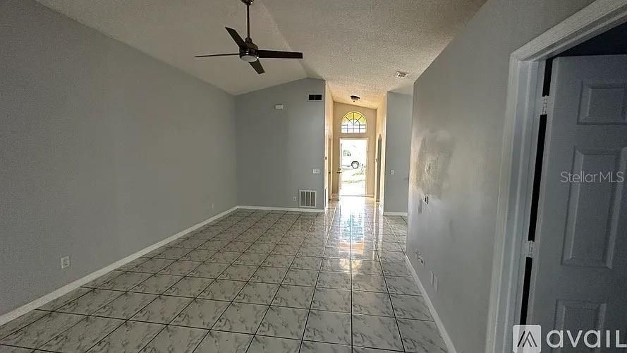 For Rent: $2,950 (3 beds, 2 baths, 1413 Square Feet)