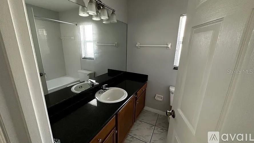 For Rent: $2,950 (3 beds, 2 baths, 1413 Square Feet)