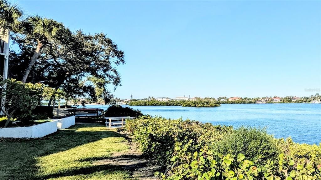 В аренду: $1,875 (2 спален, 1 ванн, 900 Квадратных фут)