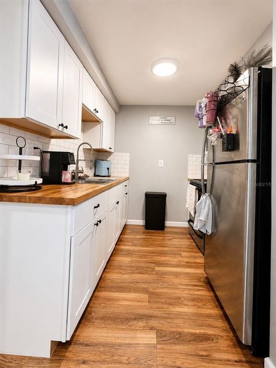 For Sale: $75,000 (1 beds, 1 baths, 624 Square Feet)