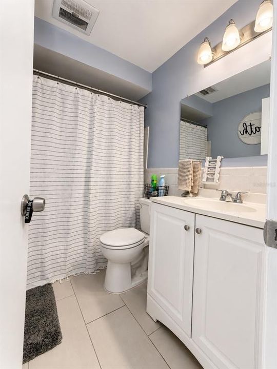 For Sale: $75,000 (1 beds, 1 baths, 624 Square Feet)