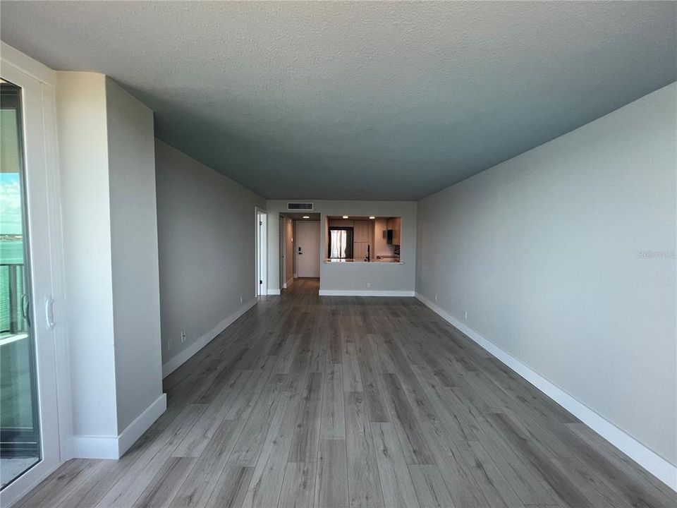 В аренду: $2,500 (1 спален, 1 ванн, 780 Квадратных фут)