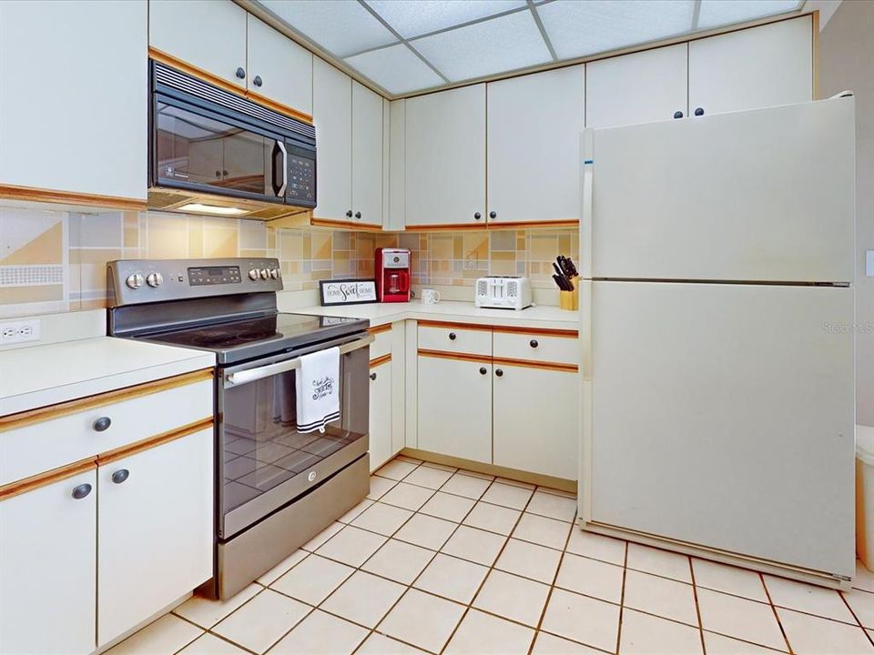 For Sale: $260,000 (3 beds, 2 baths, 1844 Square Feet)