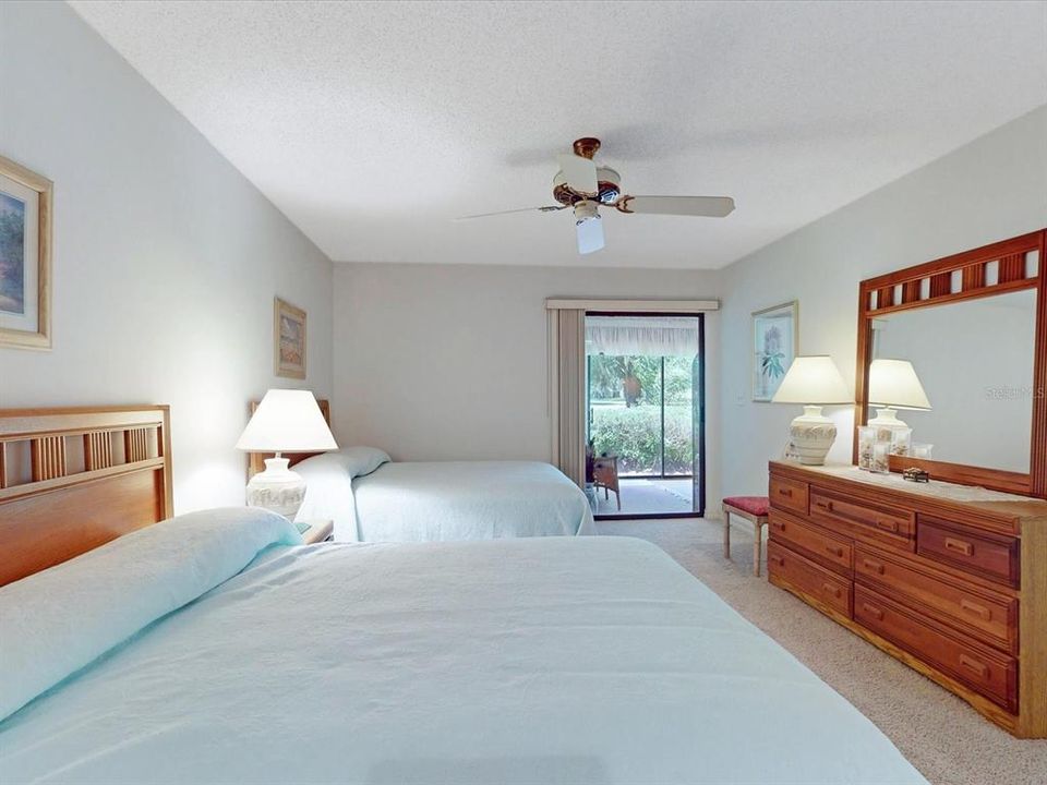 For Sale: $260,000 (3 beds, 2 baths, 1844 Square Feet)