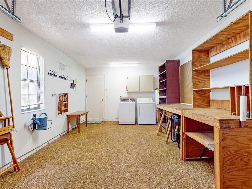 For Sale: $260,000 (3 beds, 2 baths, 1844 Square Feet)