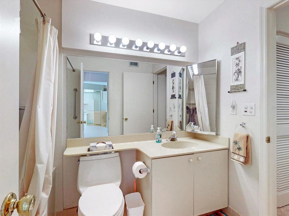 For Sale: $260,000 (3 beds, 2 baths, 1844 Square Feet)