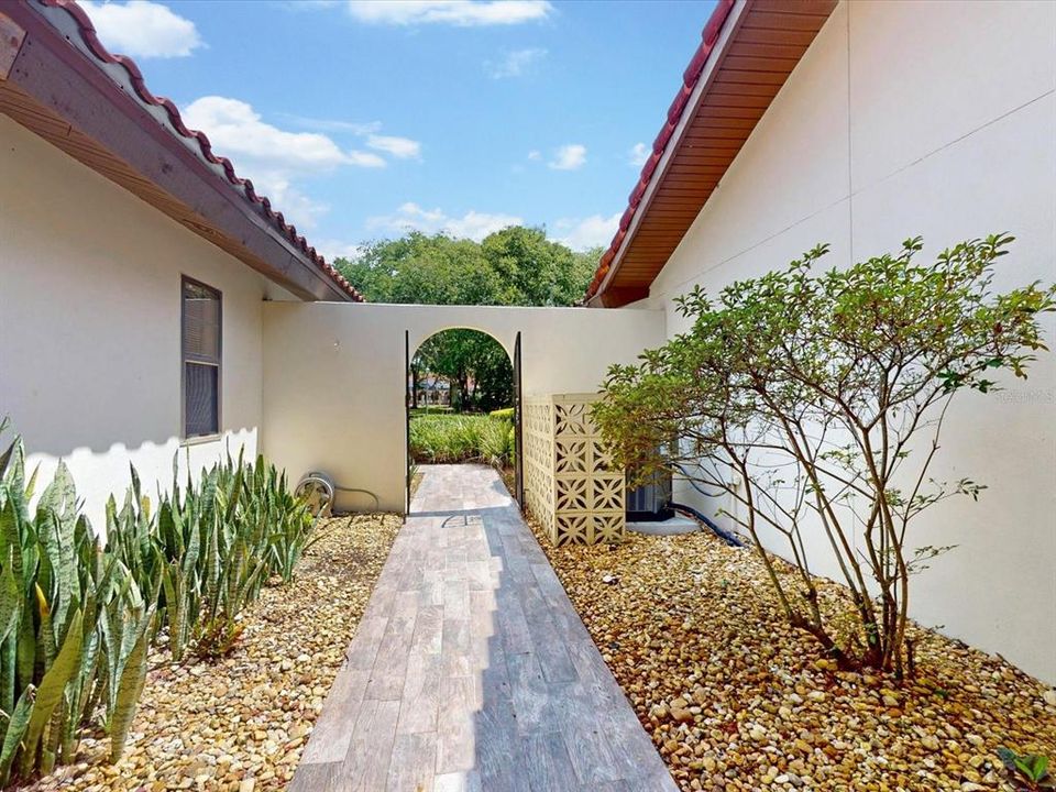 For Sale: $260,000 (3 beds, 2 baths, 1844 Square Feet)