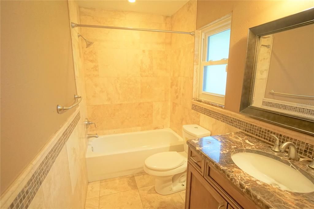 En Renta: $2,995 (3 camas, 2 baños, 1973 Pies cuadrados)