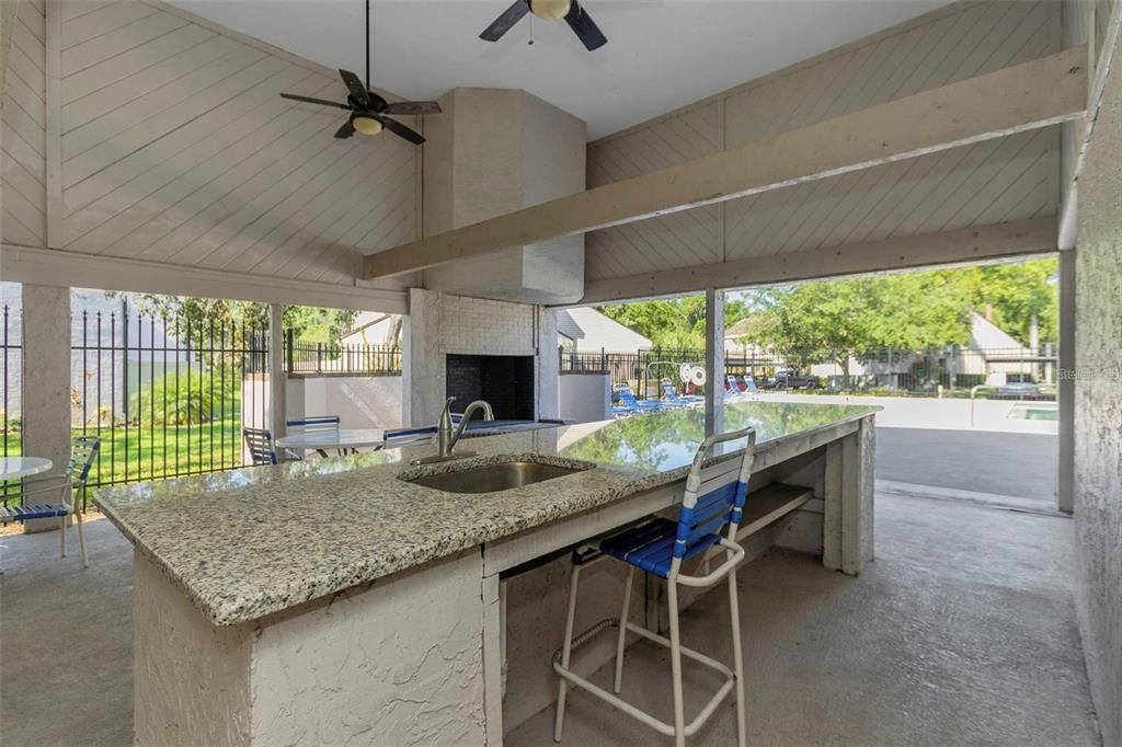 En Venta: $160,000 (2 camas, 2 baños, 1407 Pies cuadrados)