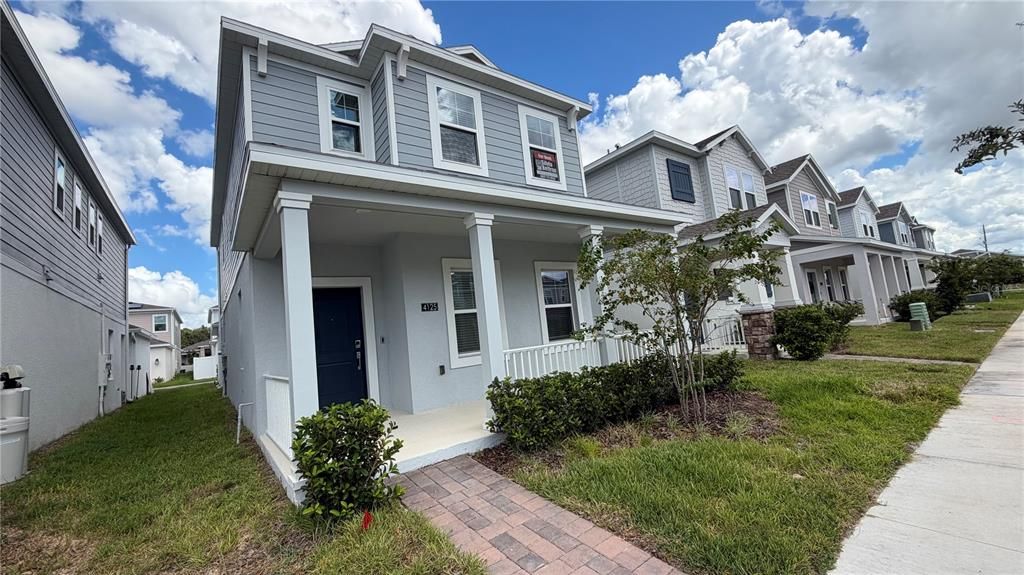 For Rent: $2,500 (4 beds, 3 baths, 1880 Square Feet)