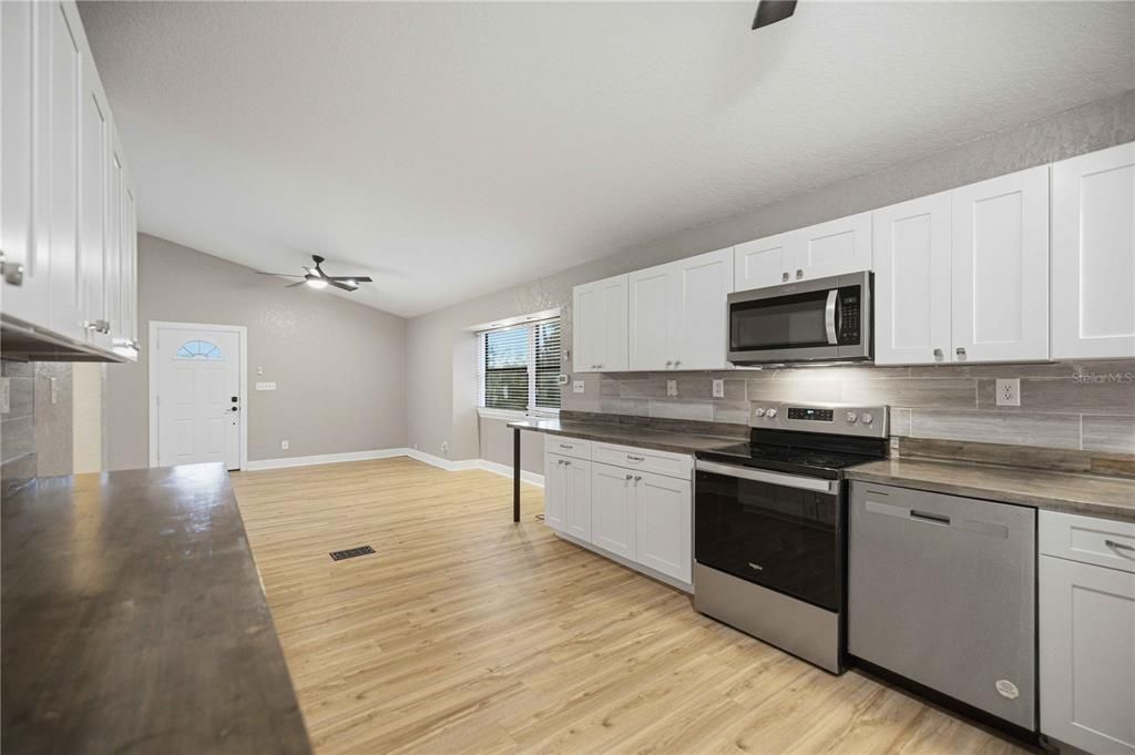 En Venta: $269,999 (3 camas, 2 baños, 1628 Pies cuadrados)