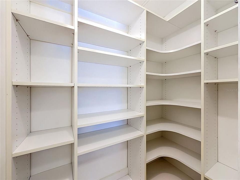 На продажу: $179,900 (2 спален, 2 ванн, 1056 Квадратных фут)