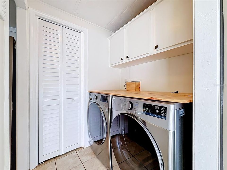 На продажу: $179,900 (2 спален, 2 ванн, 1056 Квадратных фут)