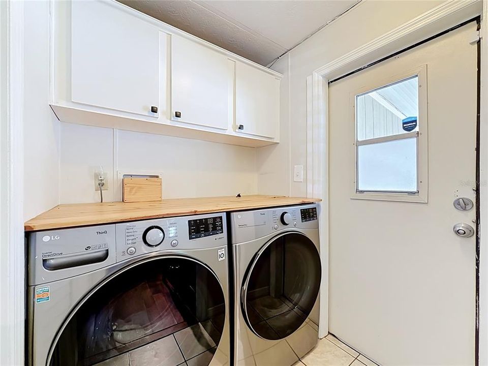 На продажу: $179,900 (2 спален, 2 ванн, 1056 Квадратных фут)