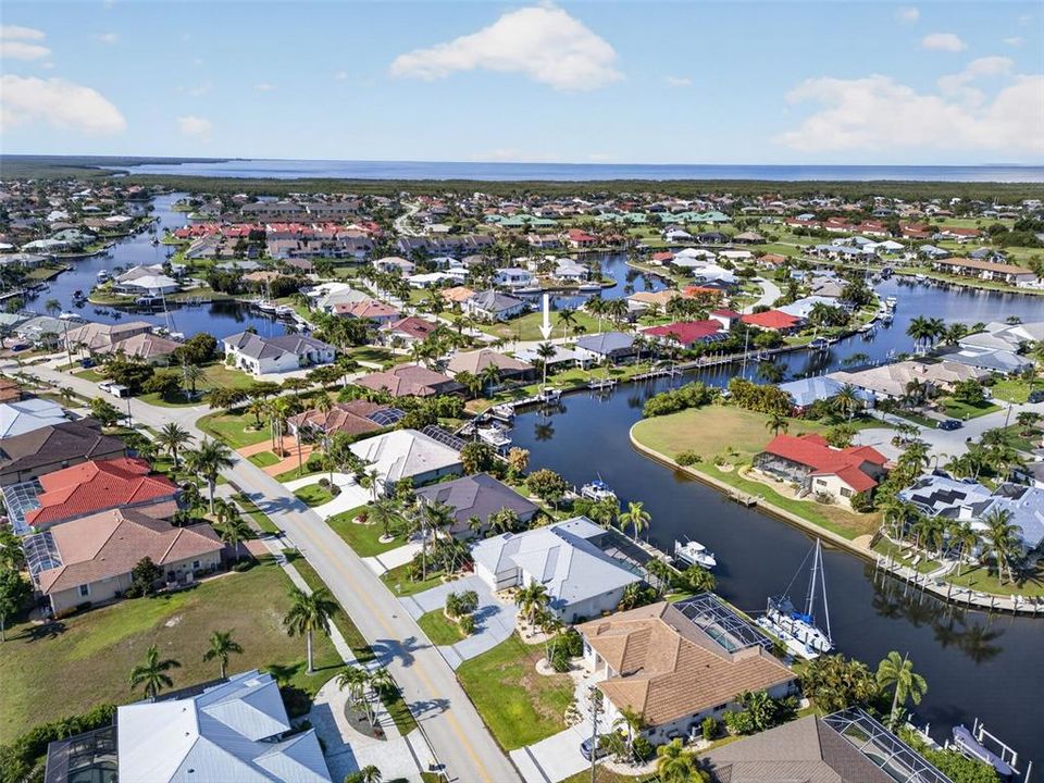 На продажу: $499,000 (3 спален, 2 ванн, 1745 Квадратных фут)