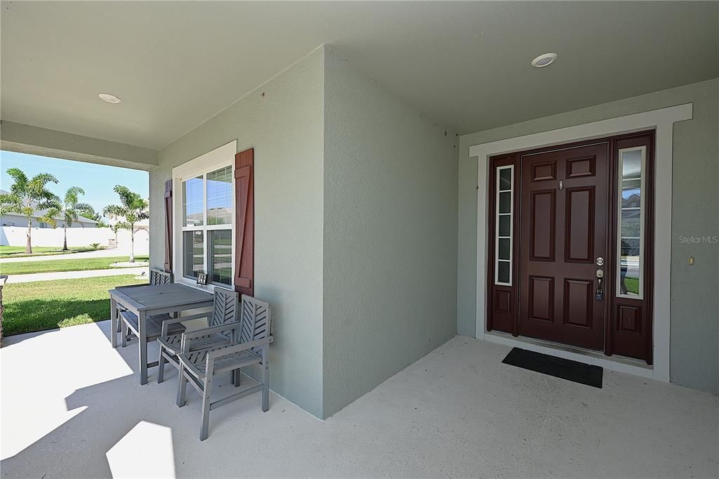 For Rent: $3,000 (6 beds, 3 baths, 2685 Square Feet)
